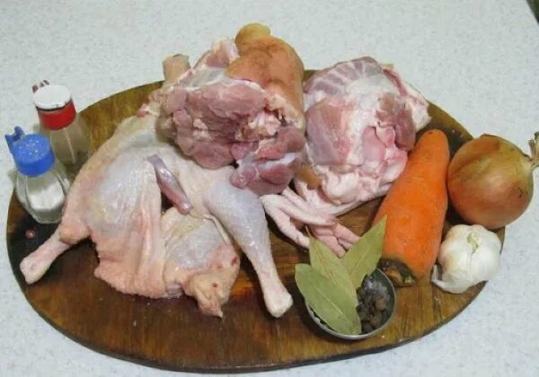 Приготовить холодец из свиной рульки и курицы. Холодец из рульки свиной. холодец с курицей.