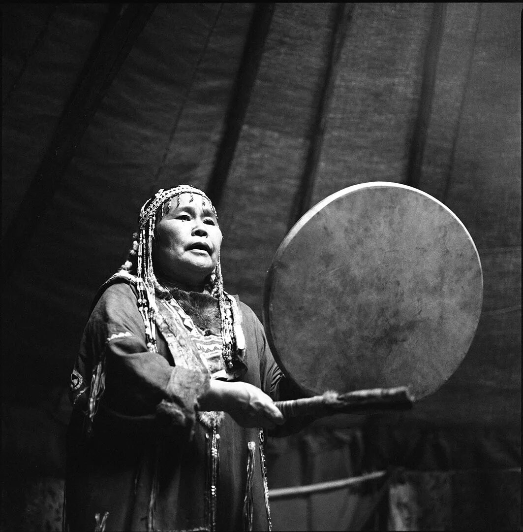 шаманка фотосессия. шаманка арт фэнтези. образ шаманки. вульпера шаманка. женщина шаман.