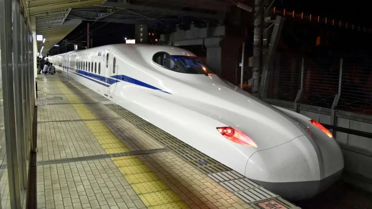 Самый быстрый сапсан в мире. Shinkansen n700s. синкансэн скорость максимальная. поезд shinkansen максимальная скорость. самый скоростной поезд.