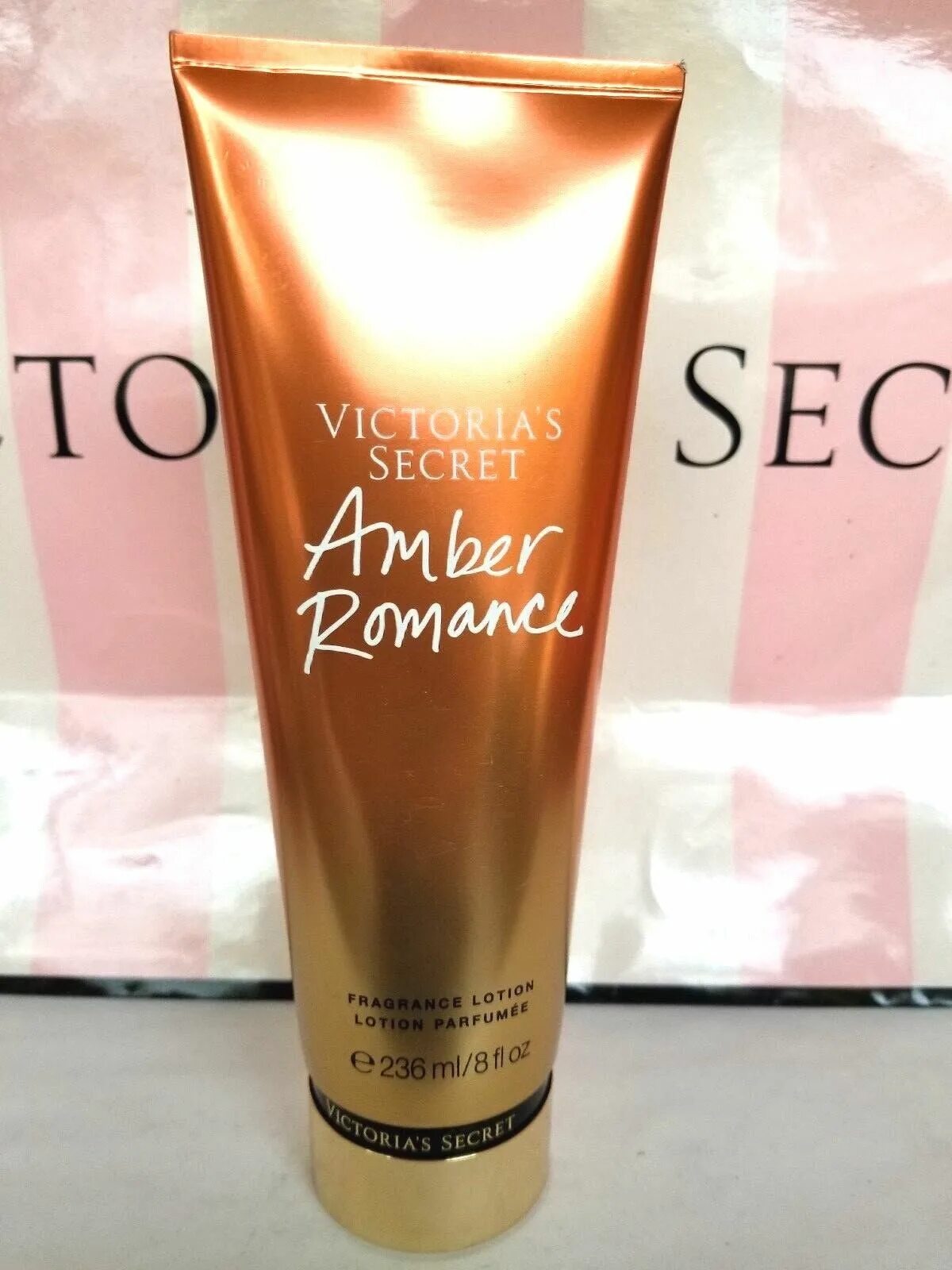 Secret amber. Victoria Secret Amber Romance лосьон.