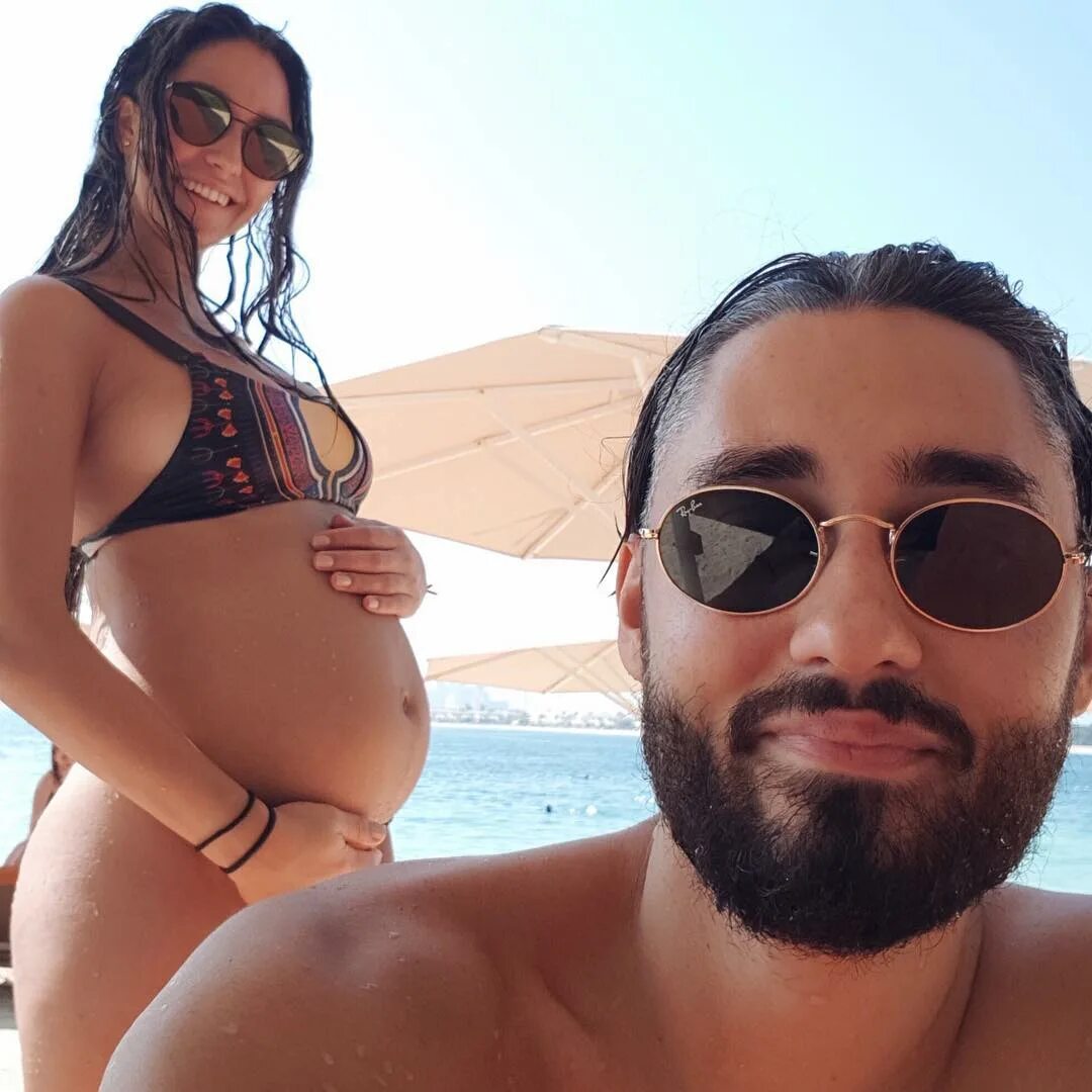 Мот национальность певца родители. Мария мельникова mot melnikova. Мот и мария мельникова сын. Матвей мельников и мария гураль. Мот национальность певца родители.