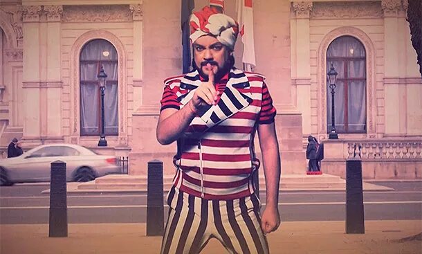 хипстерская группа танцует. клип хипстер би-2.