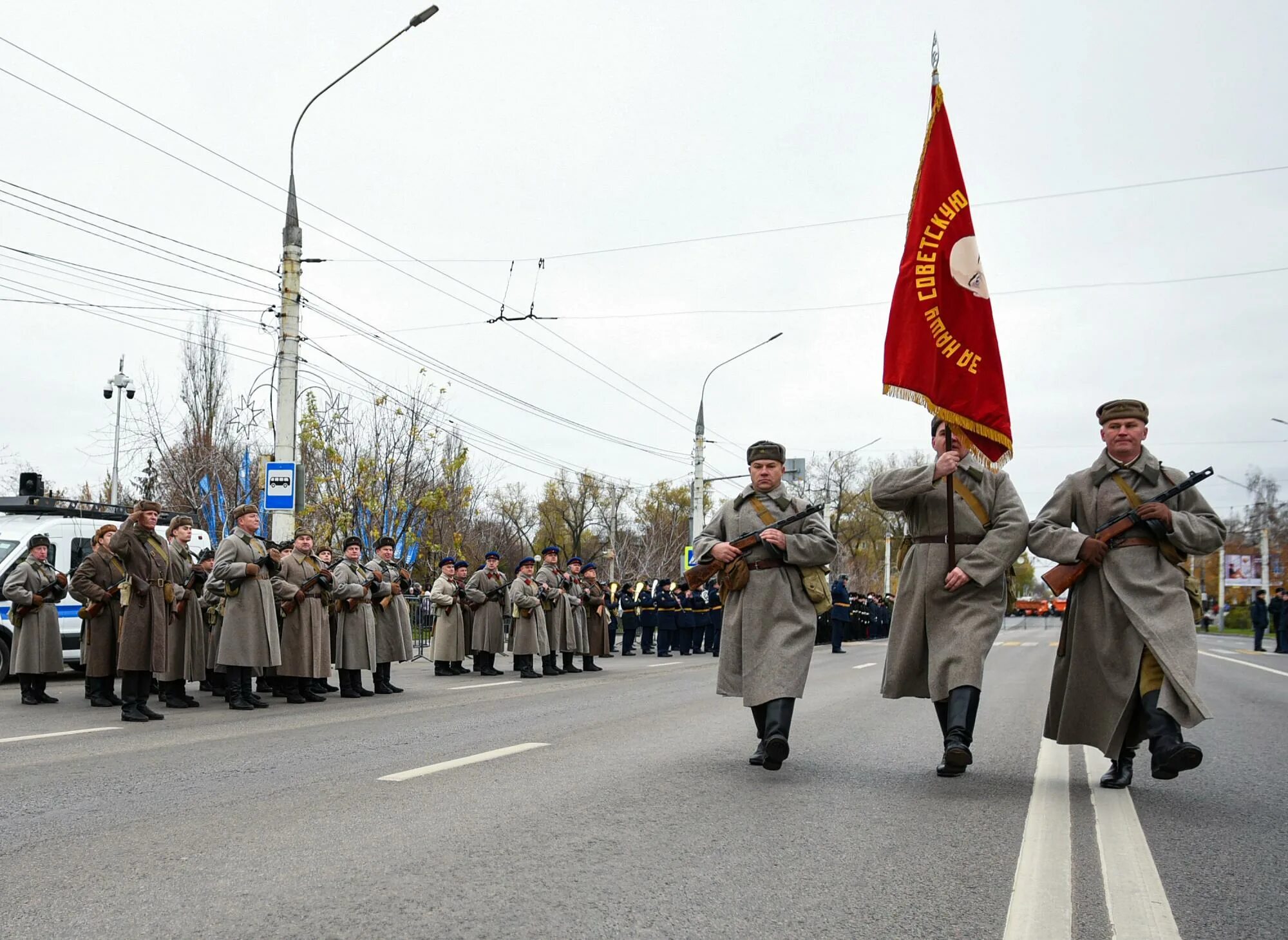 Парад в Воронеже 1941. Легендарный парад. Парад нацистов. Парад в Воронеже 7 ноября 1941 года.