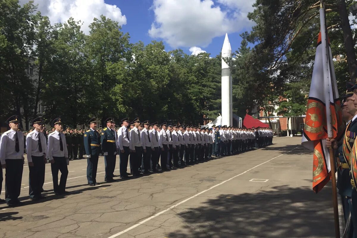 Высшее военное училище ракетных войск. Серпуховский военный институт ракетных войск. Серпуховское военное училище ракетных. ФВА РВСН Серпухов. Филиал военной Академии РВСН имени Петра Великого г Серпухов.