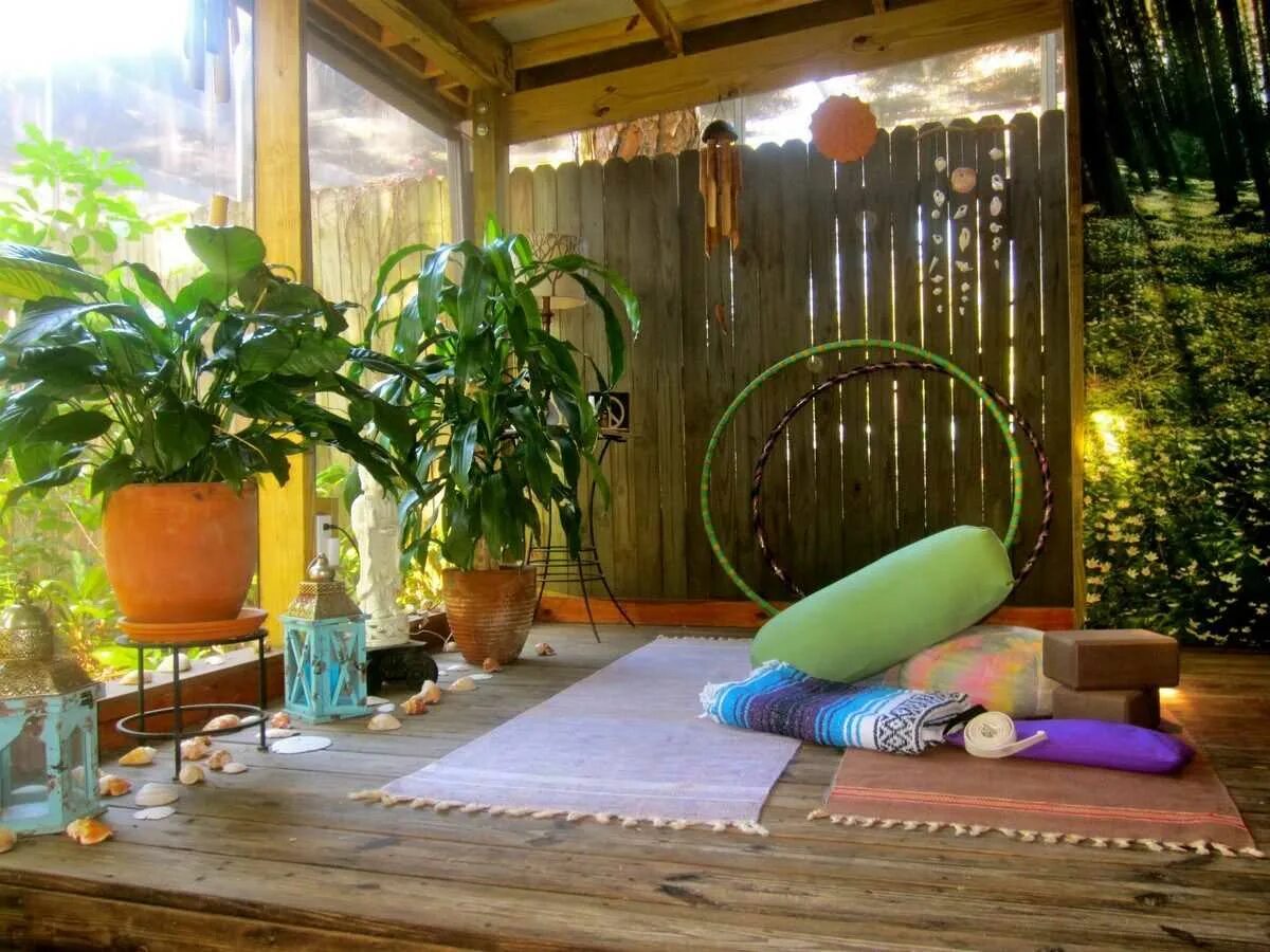 Комната для релаксации интерьер. Комната для медитации в квартире. Комната для йоги. Место для медитации в саду. Место релакса