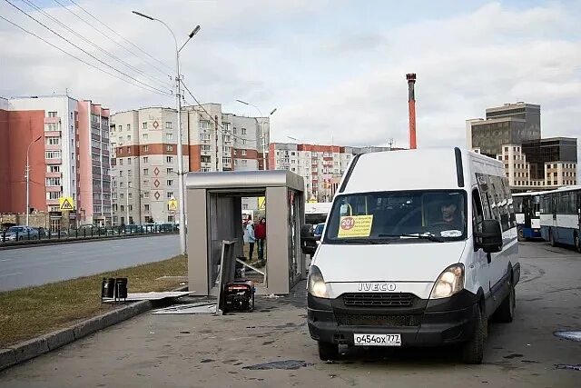 Маршрутное такси сургут. Маршрутки. Маршрутка белый Яр Сургут. Маршрут фото. Автобус Сургут белый Яр.