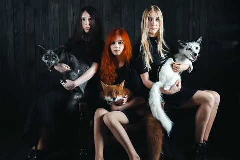 White fox девушка