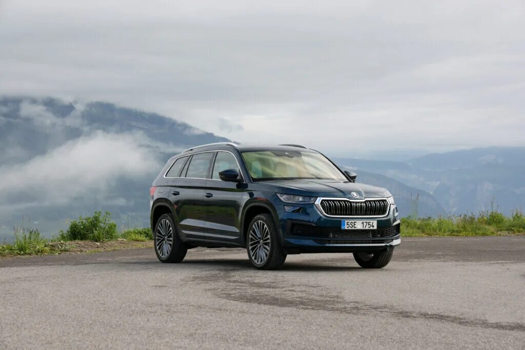 Skoda kodiaq 2022. Skoda модельный ряд 2022. Skoda kodiaq 2018. Джип шкода кодиак. Skoda kodiaq rs.
