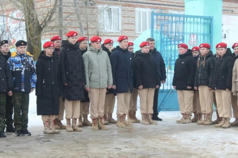 Янгличское сельское поселение канашского. Янгличское сельское поселение канашского. Картинки лагеря янгличи. Янгличская сош. Янгличи школа.