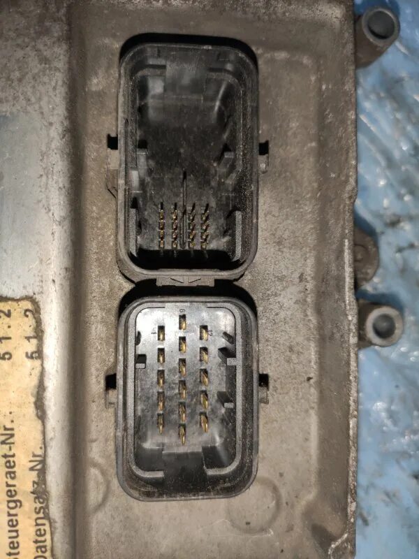 Ман неисправность блок управления двигателя. Блок управления люком ман тга. Man tgm 18250 блок управления двигателем. Блок edc man tga. Man tgs 440 эбу.