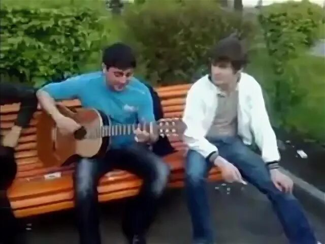 Гитара армяне. Армяне поют. нетипичная армения. дудук пипец армяне в ереване. в бельгии армянин поёт из балкона.