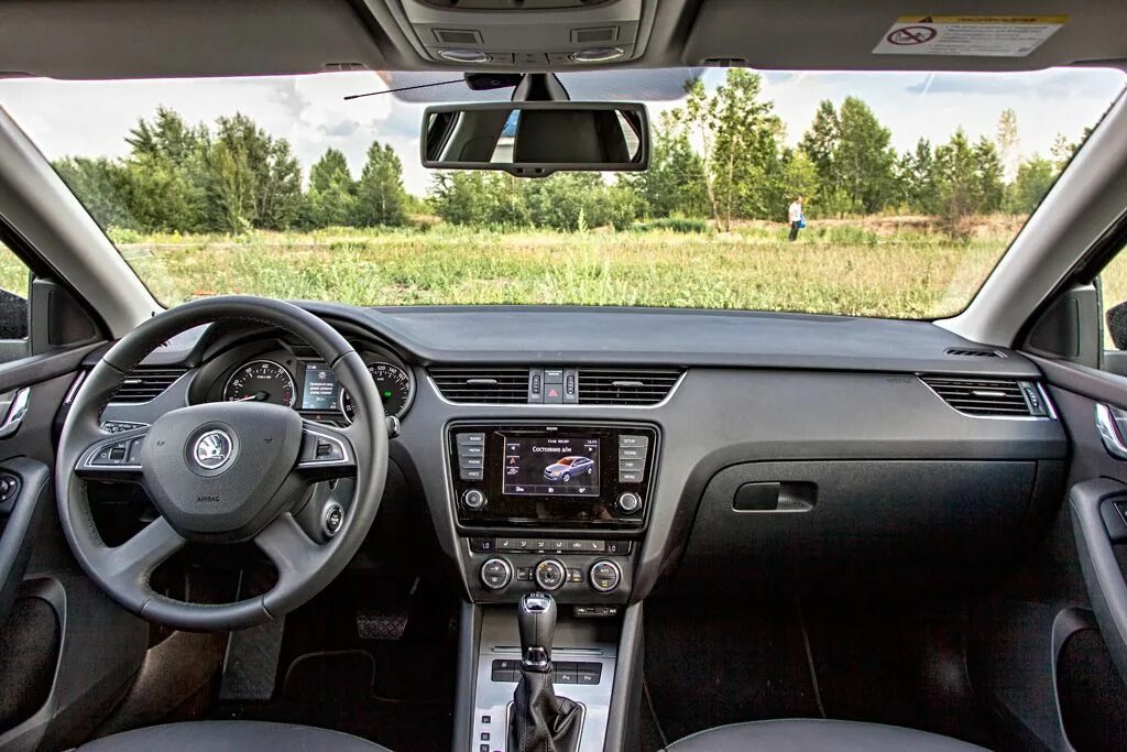 Skoda Octavia a7 салон. Skoda Octavia a7 Interior. Skoda Octavia a7 2014 Interior. Skoda Octavia a7 комплектации. Шкода максимальная комплектация