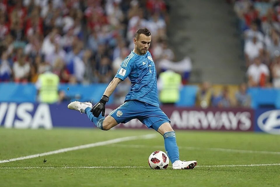 Карамоко дембеле. Австралийское футбол и регби. Football for hundred of years. Британский национальный матч. For hundreds of years время.