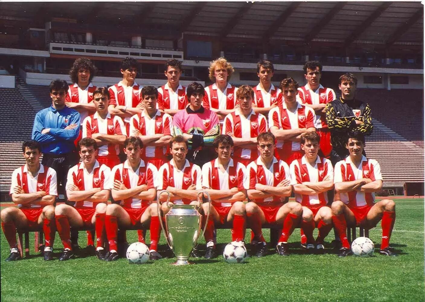 Црвена звезда лига чемпионов 1991. Барселона лч 1992. Кубок италии. Лига чемпионов 1991. Fc barcelona 1992 team.