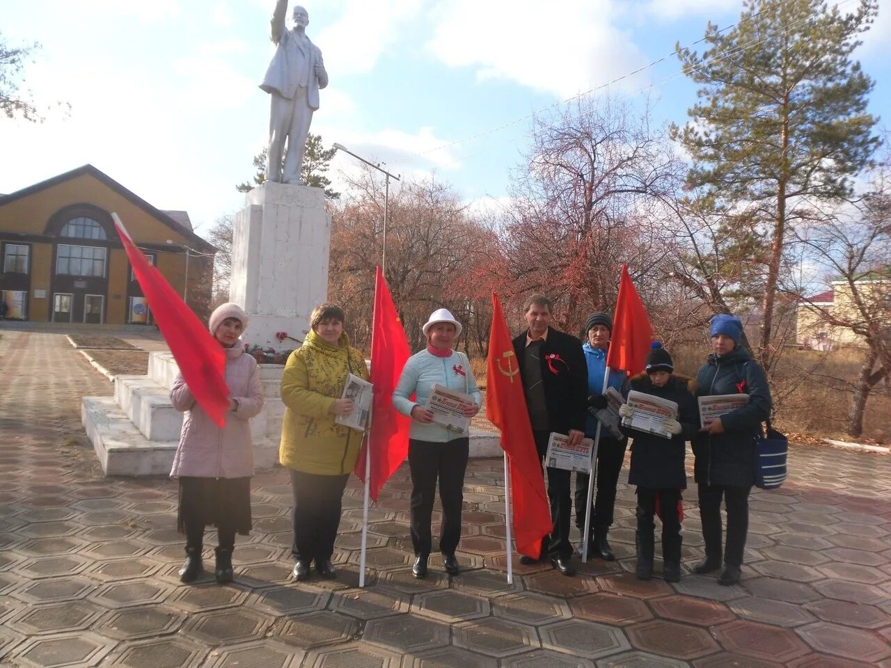 Село татарка черлакский район. Глава Черлакского городского поселения. Глава Черлакского городского поселения Омской области Павликов. Черлак главы.