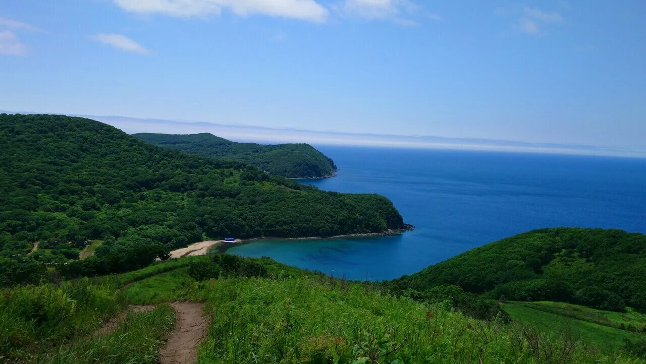 бухта отрада находка. бухта читувай находка. находка приморский край база отрада. лагерь бухта отрады приморский край. бухта отрадная находка.