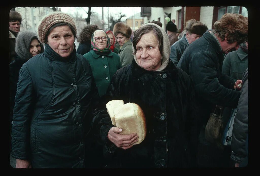 Советское общество 1991. 90-Е годы в России. Россия 1990-х годов. 90е в России. 1990 Год в России.