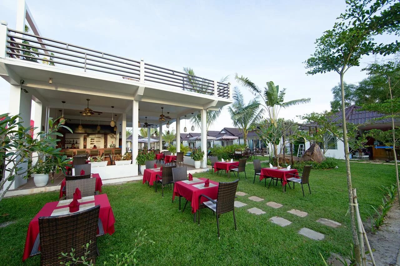 Сиануквиль 2023. Sea breeze resort konsert. Си бриз резорт анапа. Sea breeze white villas. Отель сиа бриз резорт анапа.