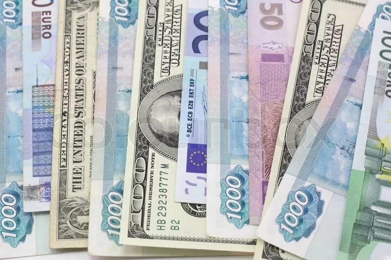 Доллар евро рубль. Купюры евро доллары рубли. Евро в рубли. Современные деньги фото. М долларов в рубли