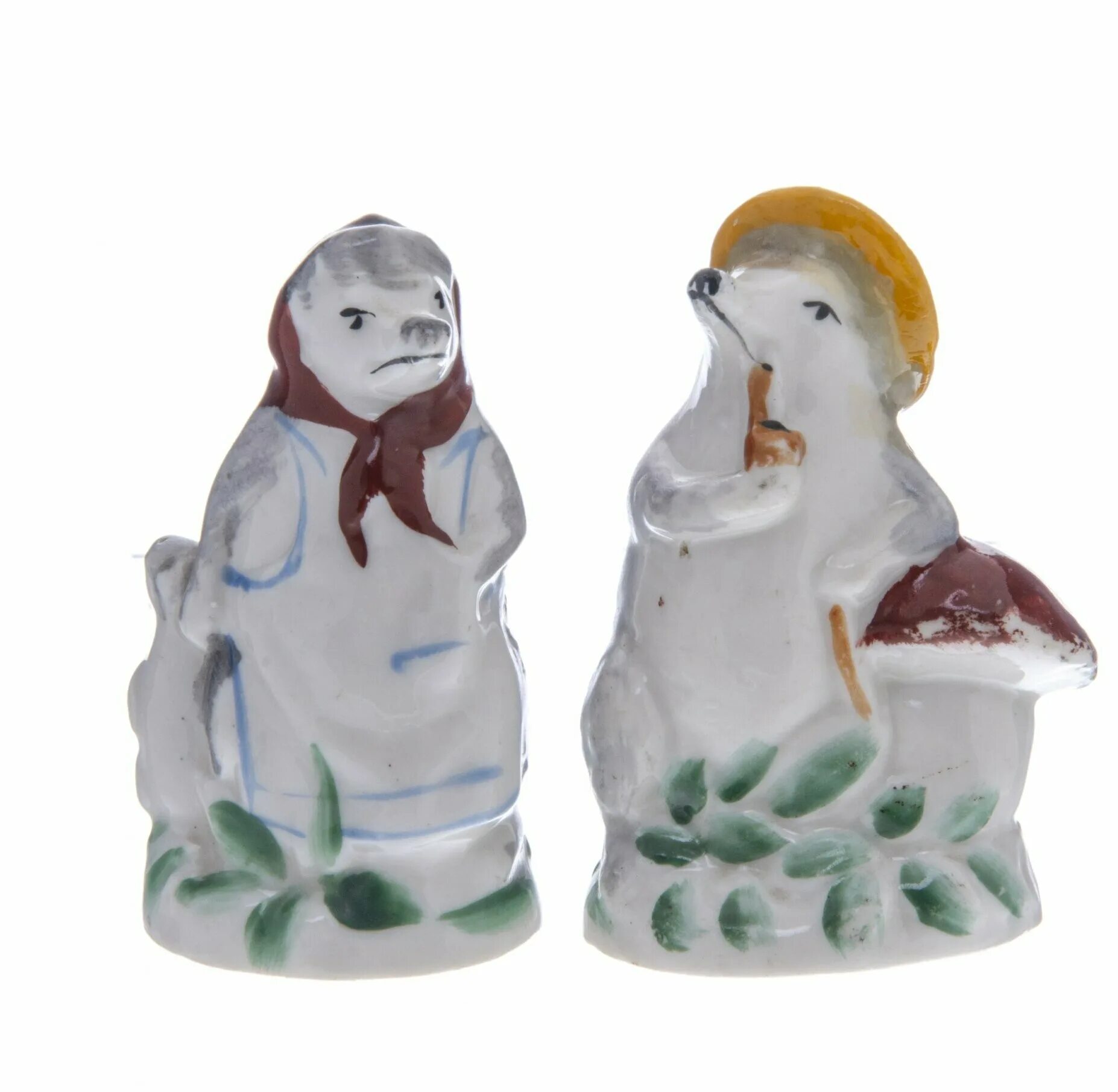 Кофейный сервиз rpr riga. Кузнецовский фарфор кобальт. Дулевский фарфор кофейные сервизы. Советские статуэтки фарфор интерьере. Фарфор мичуринск.