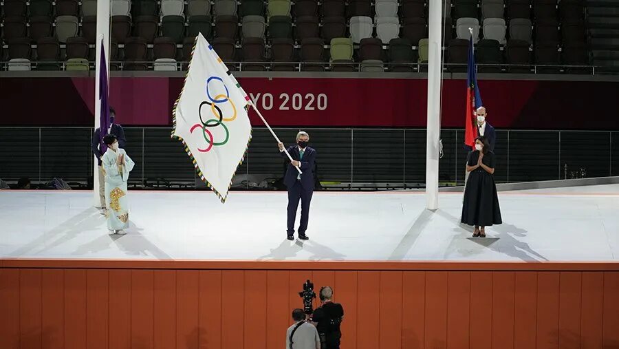 Флаг россии на олимпиаде 2024. МОК Олимпийские игры 2024. Летние Олимпийские игры 2022. Россия на Олимпиаде 2024.