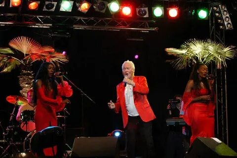 Dancing band