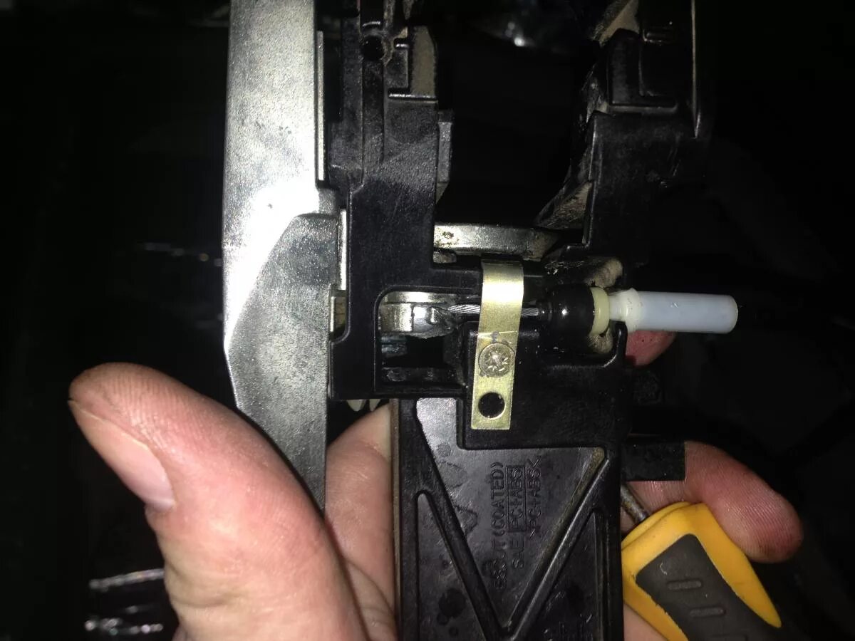 не открывается дверь снаружи х трейл. не открывается дверь снаружи х трейл. T31 nissan x-trail замок задней. трос ручки двери ниссан х трейл т31. не открывается дверь снаружи х трейл.