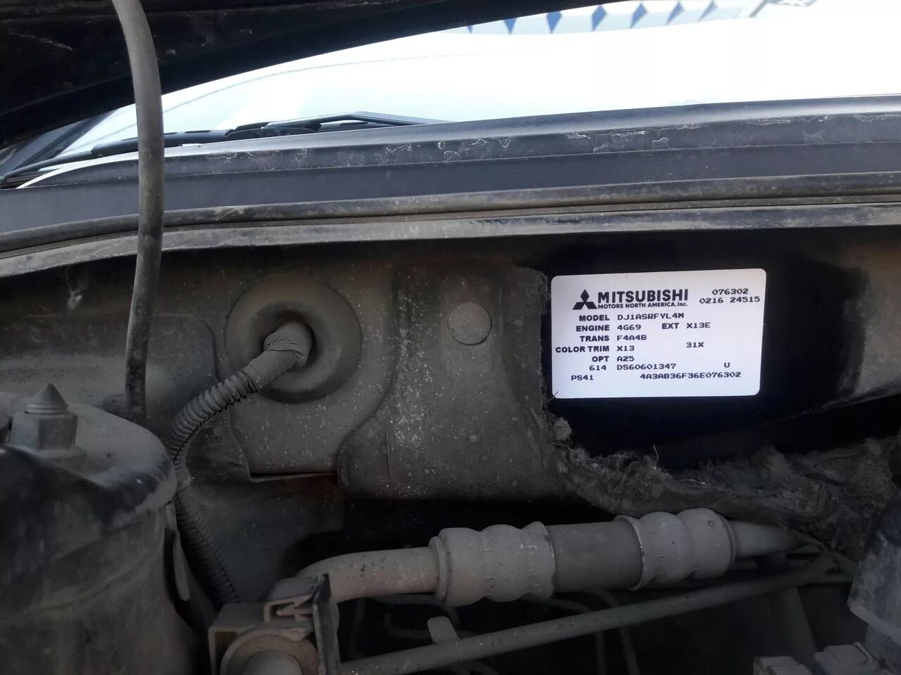 Паджеро 4 сколько фреона. Паджеро 4 сколько фреона. Pajero 4 бензин сколько фреона. Митсубиши грандис 2000 года номер кузова. Panasonic модель тс 215 or.