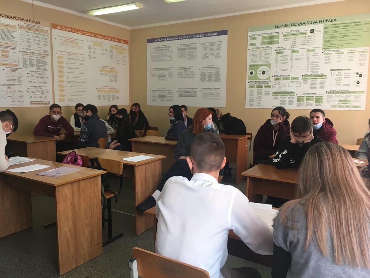 Пед колледж курск 2022. Курский кооперативный техникум. Список курских техникумов. Список курских техникумов. Форма жд техникума курск.