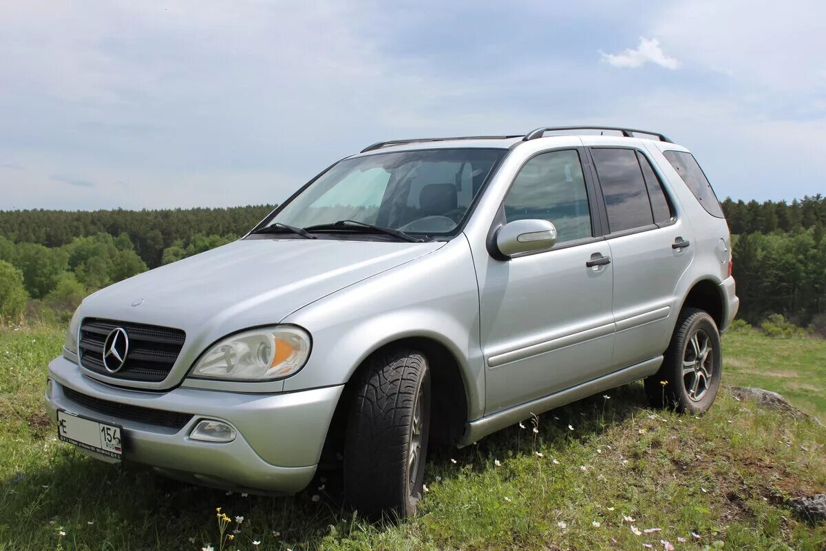 М класс сайт. Мерседес м класс 2003. Мерседес м класс 2005. Mercedes m-class w163 1997-2000. Mercedes-Benz m-класс 230 i (w163).