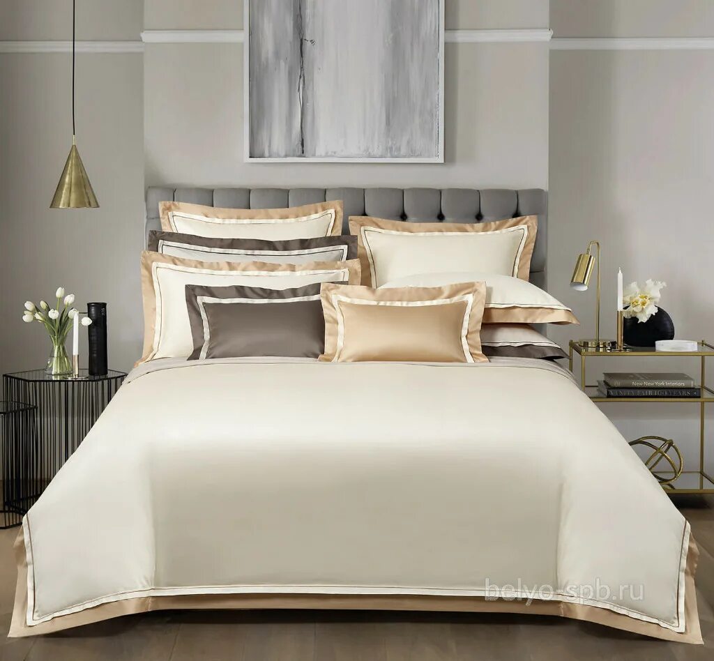 Элитное постельное белье. Сатин белое золото. Постельное белье angela luxury bedding. Постельное белье белого цвета. Золотое постельное белье.