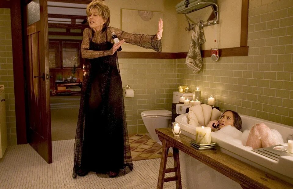 Вместе в ванной. Сноха в ванной. Заглянул в ванную. Пара в ванной с пеной. Сноха в ванной.