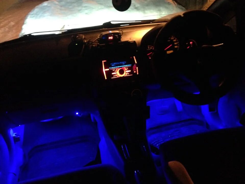 Подсветка 1 подсветка 2. Honda fit подсветка салона. хонда фит с подсветкой. подсветка ног honda fit. подсветка ног хонда фит шаттл.