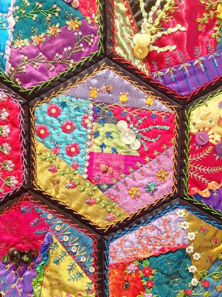 Крейзи-квилт (сумасшедшие лоскутки). Настенные панно крейзри вилт. Крейзи-квилт (сумасшедшие лоскутки). Крейзи квилт. Крейзи квилт.