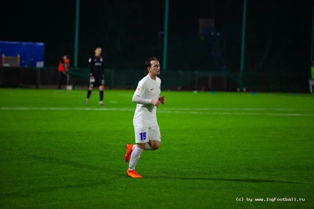 ингушский футбол. ессентуки от махачкалы. легион махачкала футболист. махачкала ессентуки. ессентуки фонтан на театральной площади.