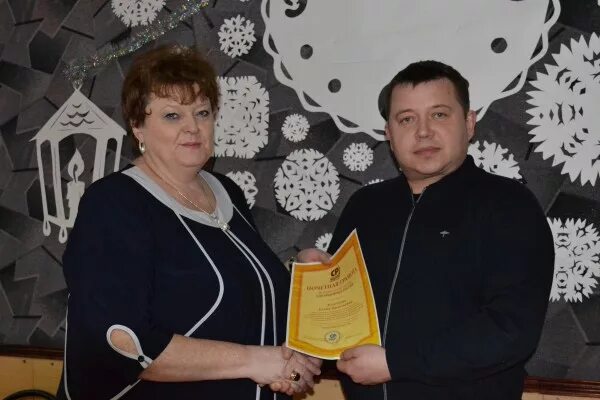 Подслушано торопец. Подслушано торопец. Торопецкий д к 1 мая выставка художников. Новости торопец телеграмм. Ярмарка.