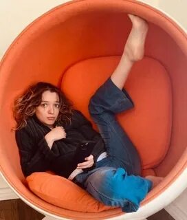 Esme Creed-Miles's Feet wikiFeet