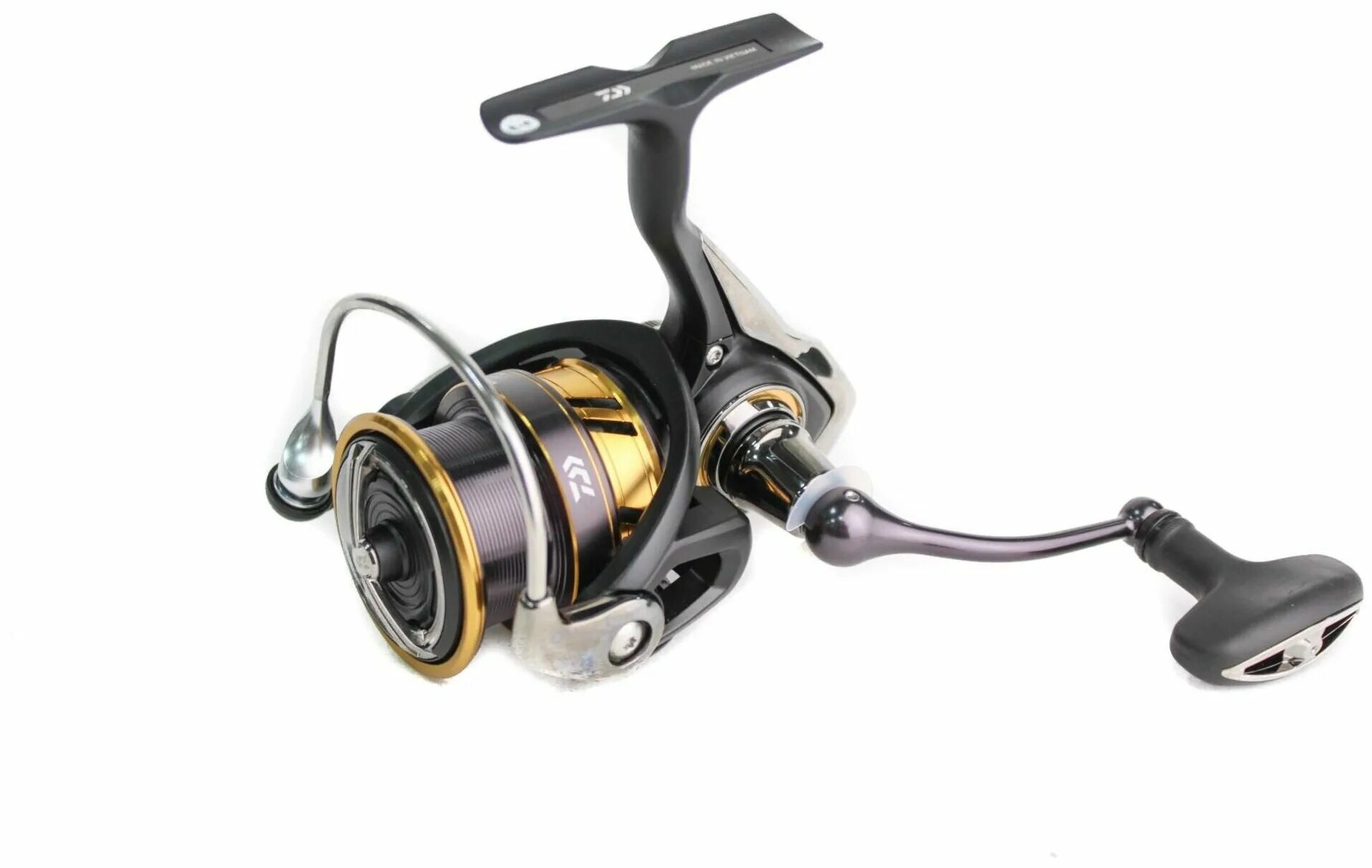 Катушка daiwa 17 legalis lt 2500d. Катушка daiwa 2000. Daiwa 2000. Daiwa legalis lt 2500 xh. Daiwa 17 legalis lt 2000d.