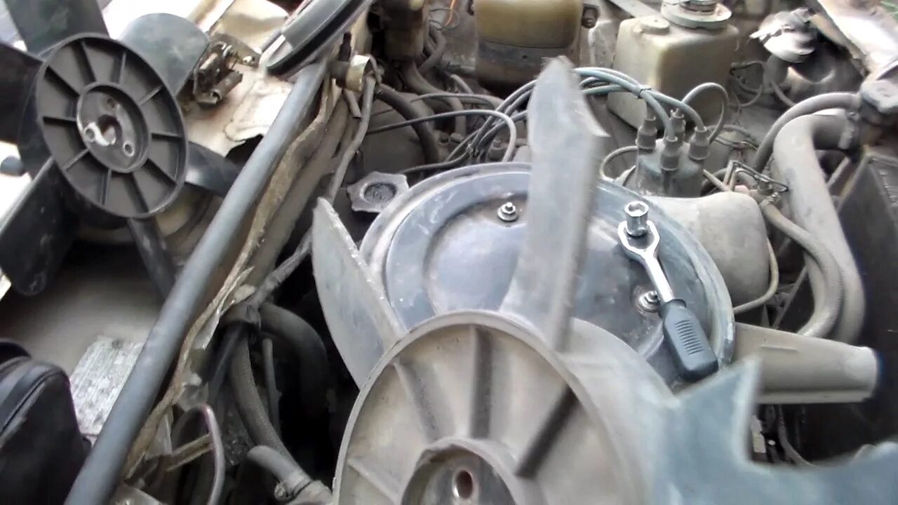 Вентилятор охлаждения двигателя ВАЗ 2101-2107. Электровентилятор двигателя ВАЗ 2101. ВАЗ 2101 двигатель вентилятор. Радиатор охлаждения ВАЗ 2101.