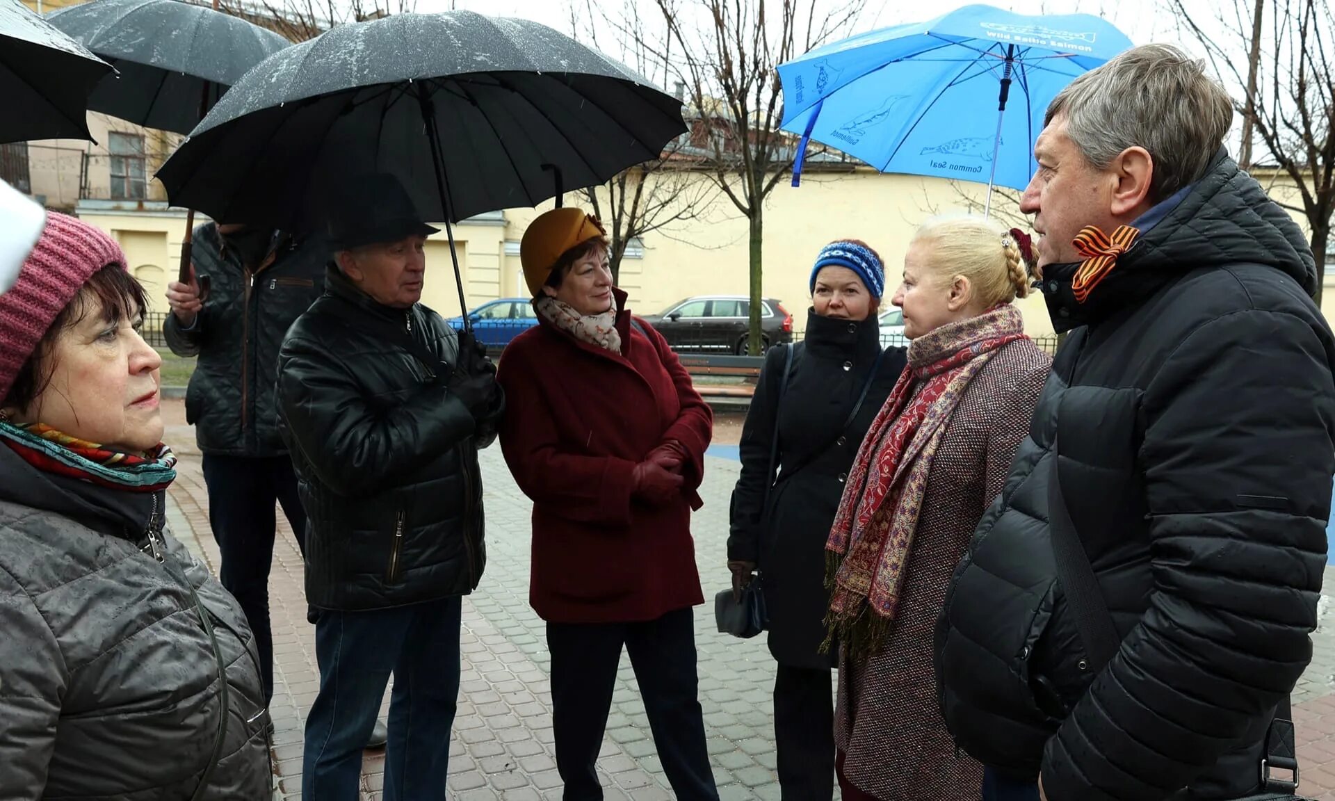 Вечер встречи соловьев. Городская среда Петербурга жители. Анонс встречи с жителями. Встреча с жителями картинки. Весний на бульваре о и Соловьева.