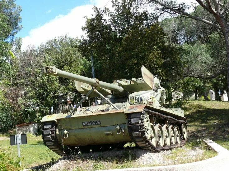 Amx 13 оборудование. Amx 13 fl11. fl 11 танк.