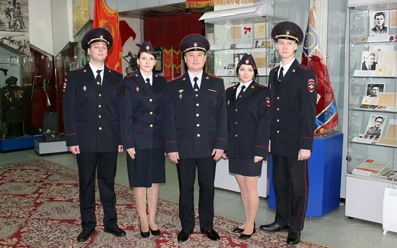 переход внутренней службы в полицию. сотрудник мвд. баннер на службу в овд. добрый полицейский. зимняя форма полиции.