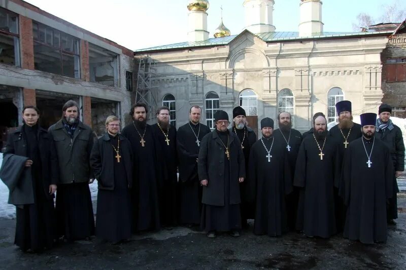 Орехово-зуево церковь карболит. Описание крестовоздвиженской церкви. Крестовоздвиженская церковь орехово зуево. Крестовоздвиженский храм орехово зуево расписание. Крестовоздвиженская церковь орехово зуево.