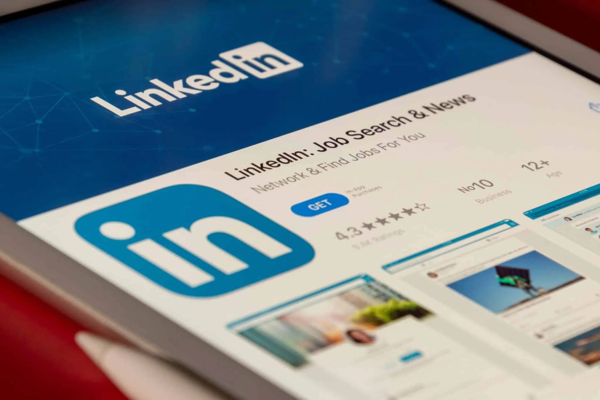 Аналог linkedin. Линкедин. linkedin ads. linkedin соц сеть. контекстная реклама в linkedin.