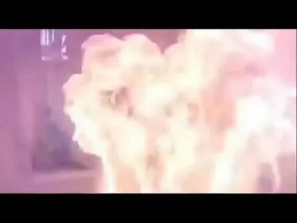 Налил воду в кипящее масло