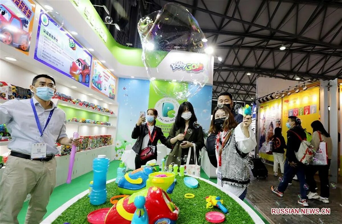 Детская международная выставка. Выставка игрушек. Международная выставка игрушек. Выставка игрушек в Китае. Выставочный центр Шанхай.