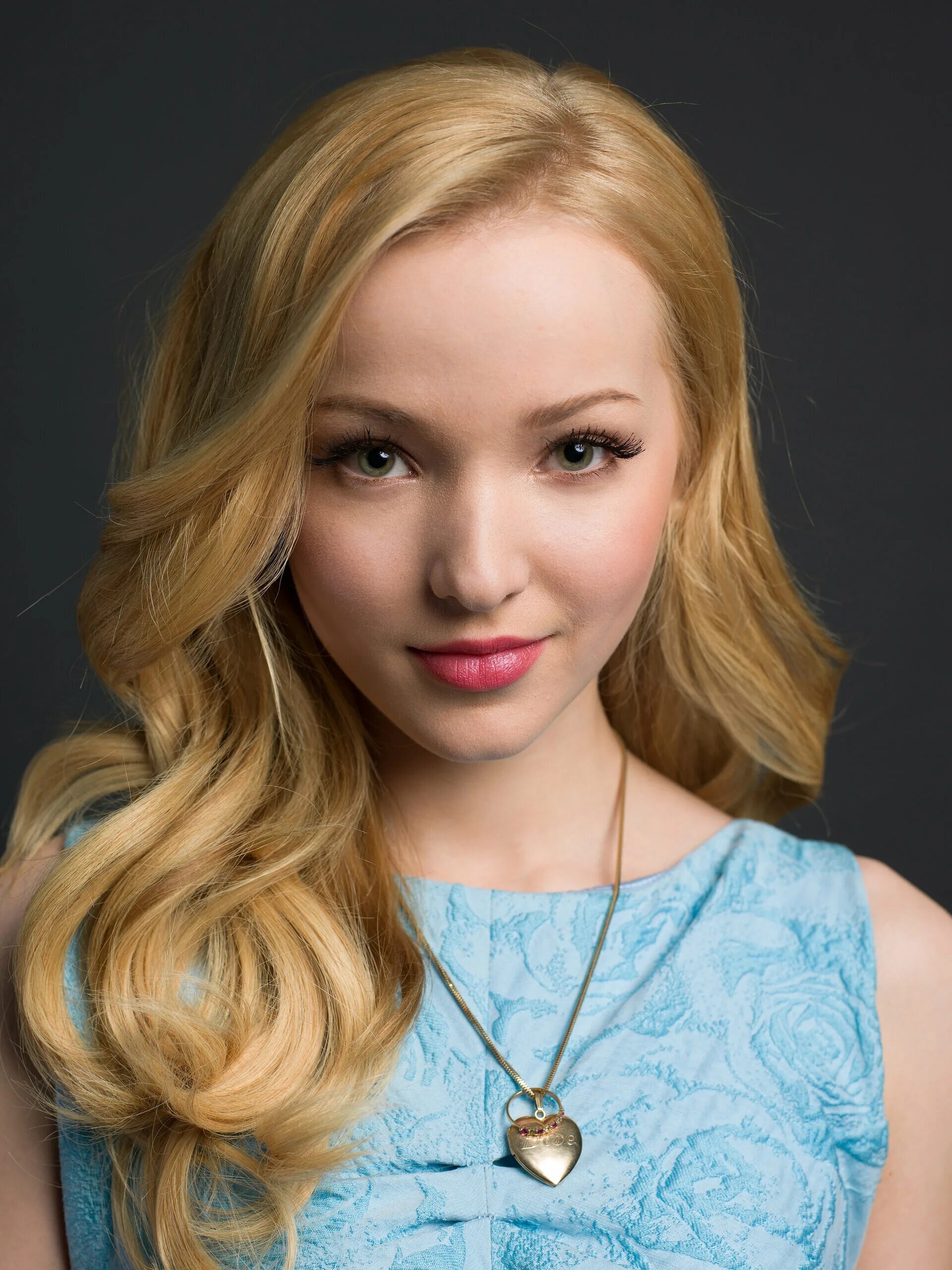 Дав шае. Dove Cameron. Дав. Дав Камерон dove Cameron. Dove Cameron Монстервилль.