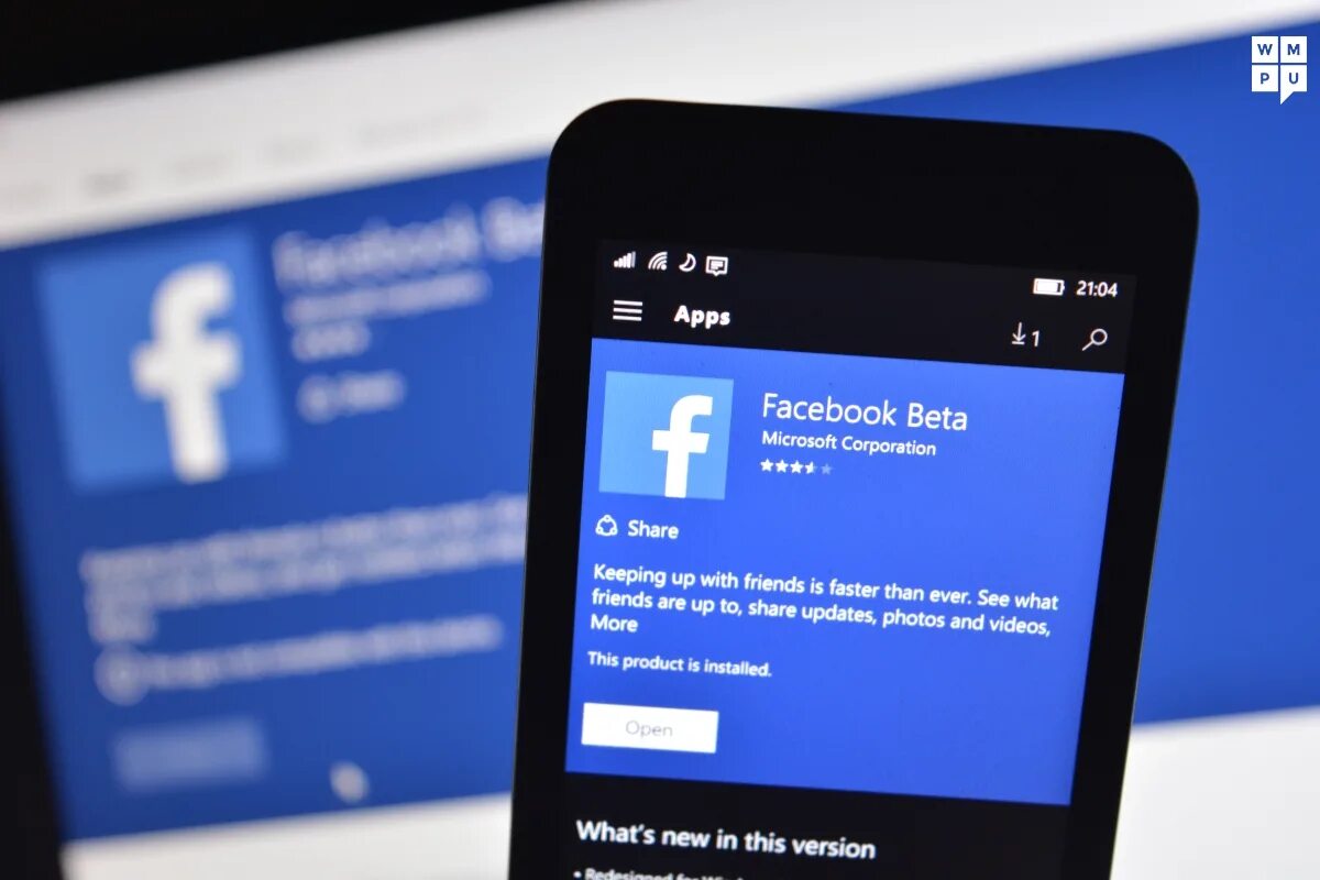 Мокап facebook. Facebook на телефоне. Фейсбук на мобильном. Facebook мобильная. Facebook mobile feed.