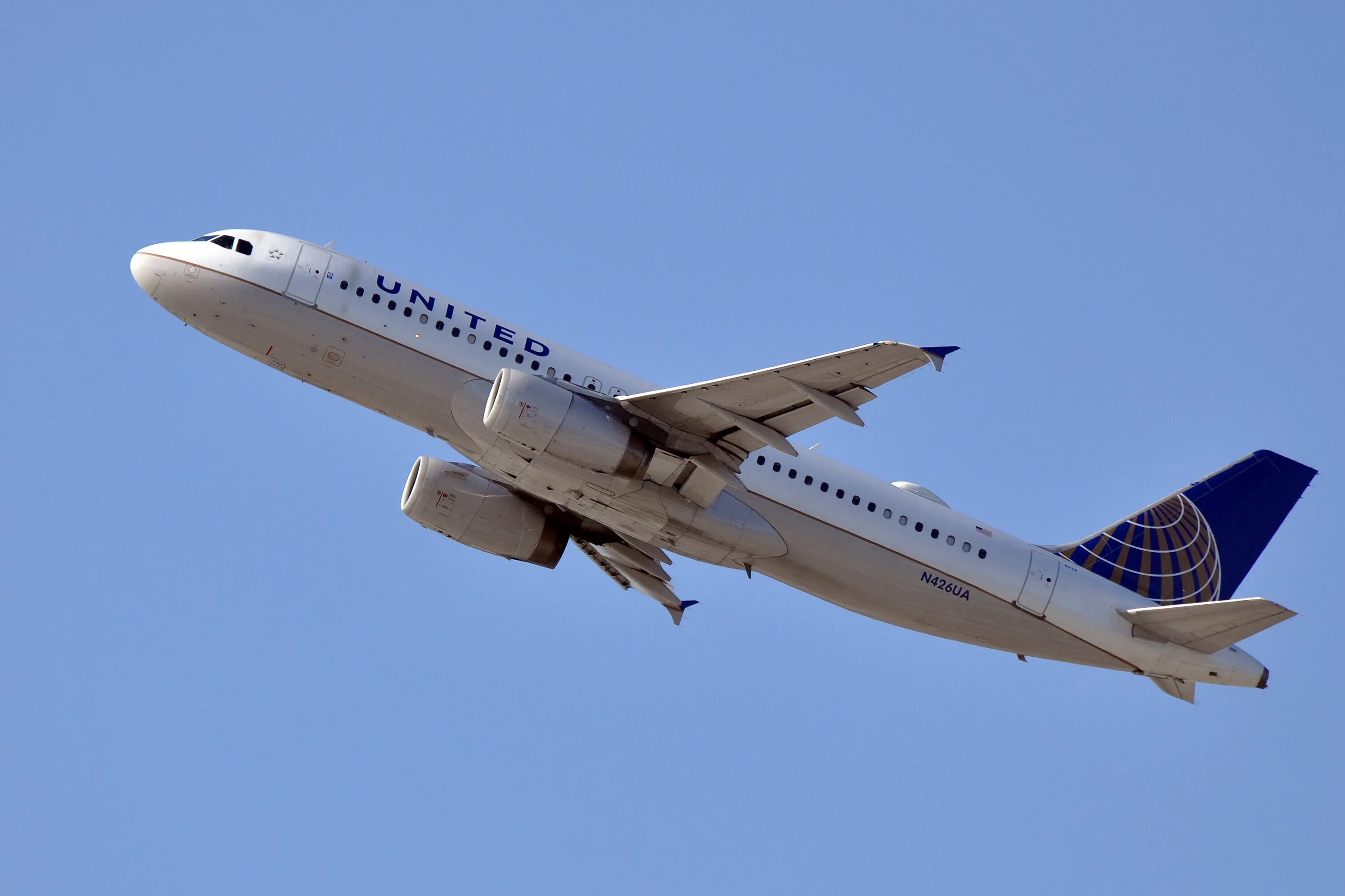 Airbus a320-232. Airbus a321 Ямал. Airbus a320 United. Airbus a319 ИРАЭРО. Аир санкт петербург