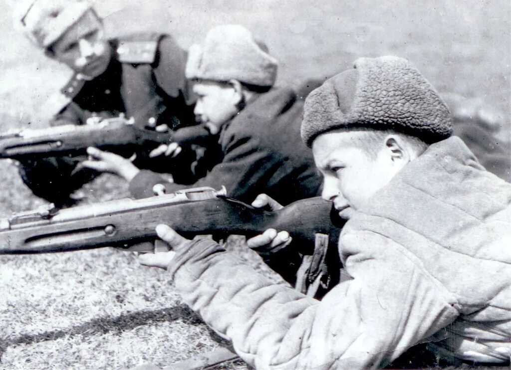 Вася курка снайпер дети войны. Вася курка герой Великой Отечественной войны.